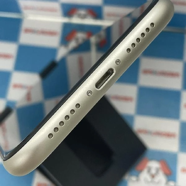 iPhone11 docomo版SIMフリー 128GB MWM22J/A A2221 ホワイト