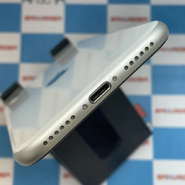 iPhoneSE 第2世代 SoftBank版SIMフリー 64GB MHGQ3J/A A2296 極美品 ホワイト