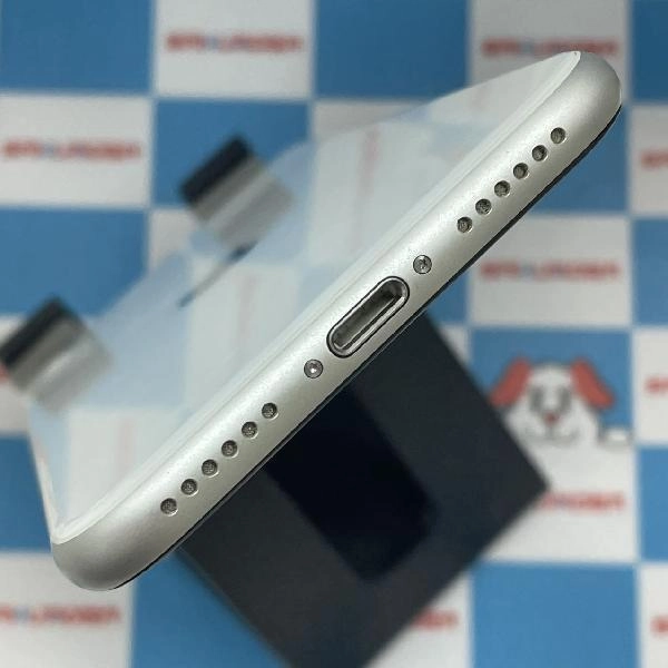 iPhoneSE 第2世代 SoftBank版SIMフリー 64GB MHGQ3J/A A2296 訳あり大特価 ホワイト