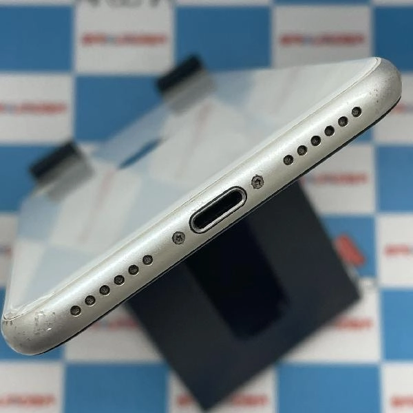 iPhoneSE 第2世代 SoftBank版SIMフリー 64GB MHGQ3J/A A2296 ジャンク品 ホワイト