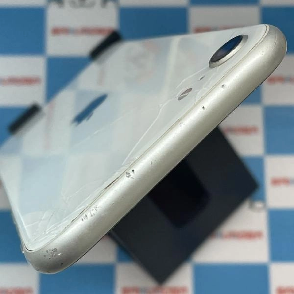 iPhoneSE 第2世代 SoftBank版SIMフリー 64GB MHGQ3J/A A2296 ジャンク品 ホワイト