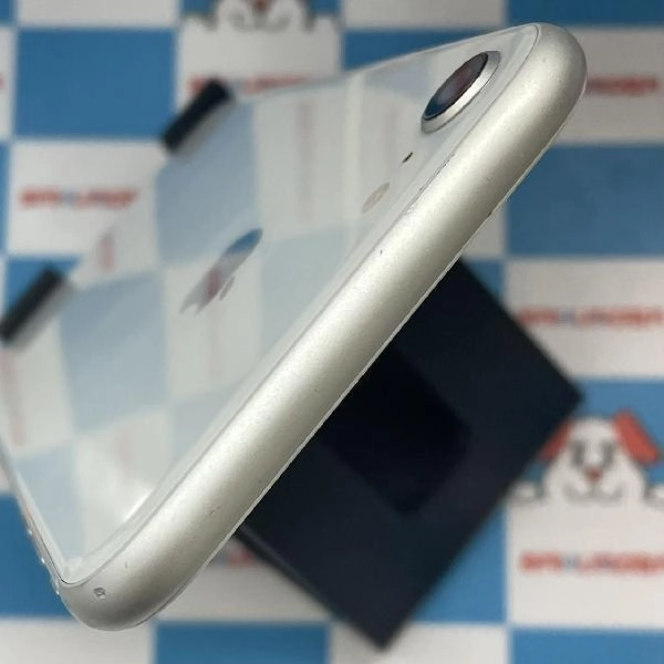 iPhone8 au版SIMフリー 64GB MQ792J/A A1906 シルバー