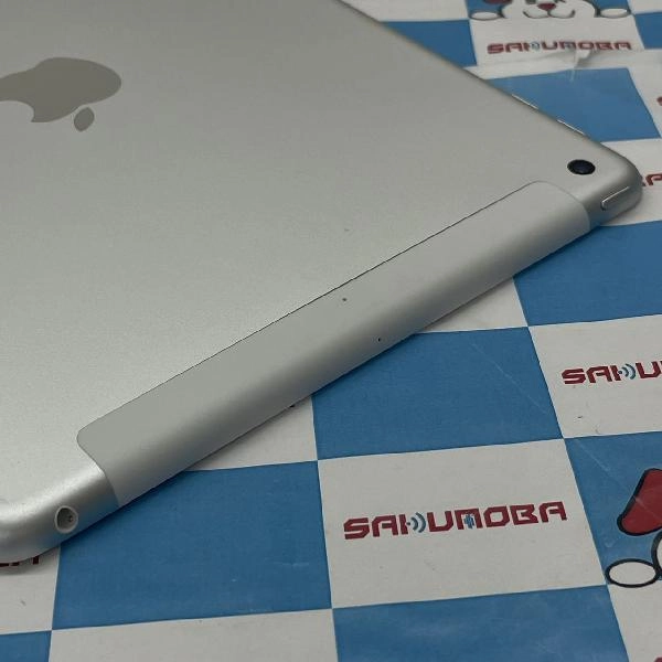 iPad 第6世代 docomo版SIMフリー 32GB MR6P2J/A A1954 極美品