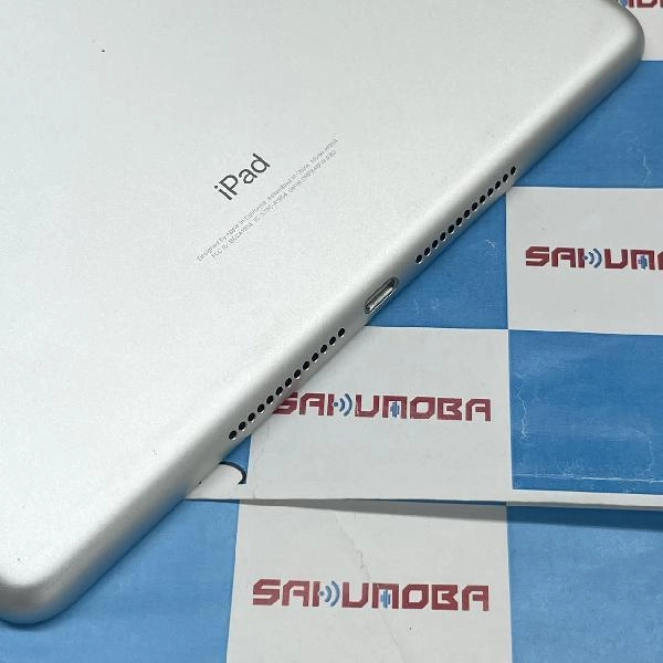 iPad 第6世代 au版SIMフリー 32GB MR6P2J/A A1954 極美品