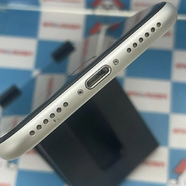 iPhoneSE 第2世代 SoftBank版SIMフリー 64GB MHGQ3J/A A2296 ホワイト