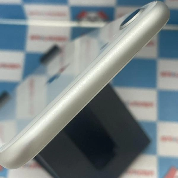 iPhone8 au版SIMフリー 64GB MQ792J/A A1906 美品 シルバー