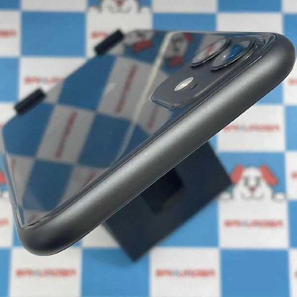 iPhone11 docomo版SIMフリー 64GB MWLT2J/A A2221 極美品 ブラック