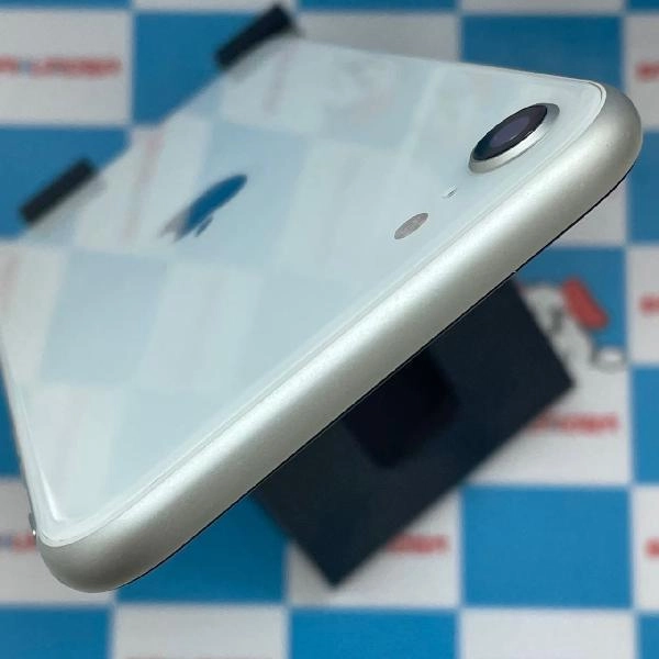 iPhoneSE 第2世代 au版SIMフリー 64GB MHGQ3J/A A2296 新品同様 ホワイト