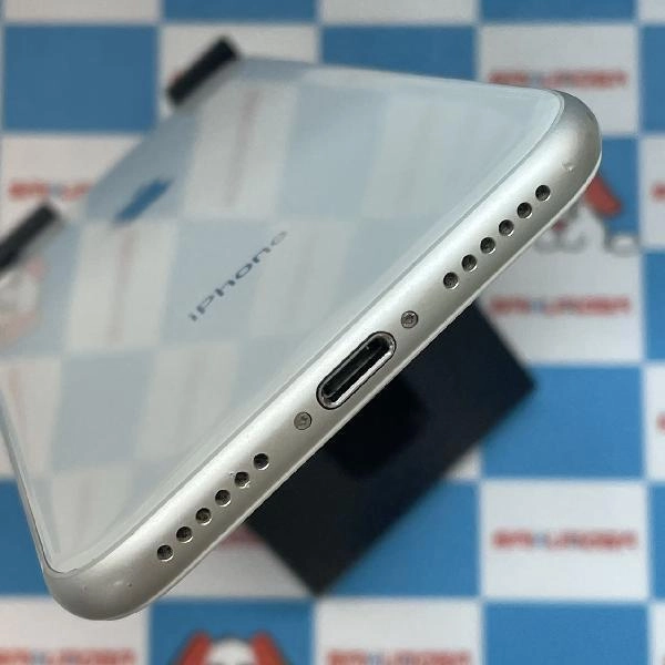 iPhone8 docomo版SIMフリー 64GB MQ792J/A A1906 シルバー