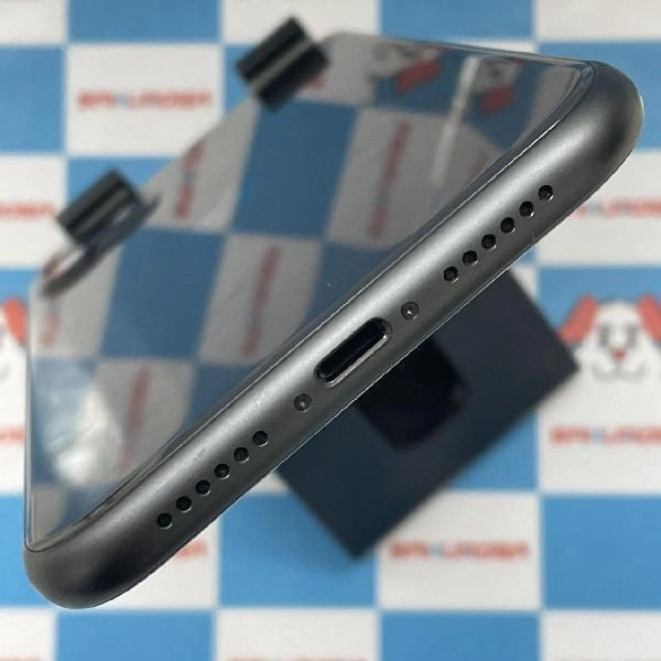 iPhone11 docomo版SIMフリー 64GB MWLT2J/A A2221 ジャンク品 ブラック