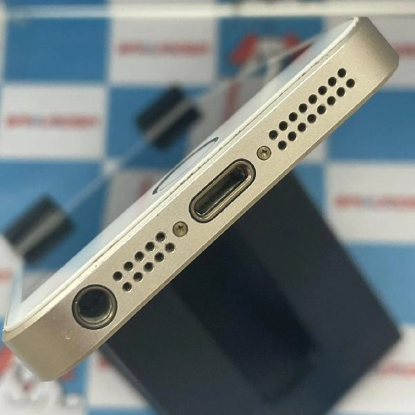 iPhoneSE SoftBank版SIMフリー 32GB MP842J/A A1723