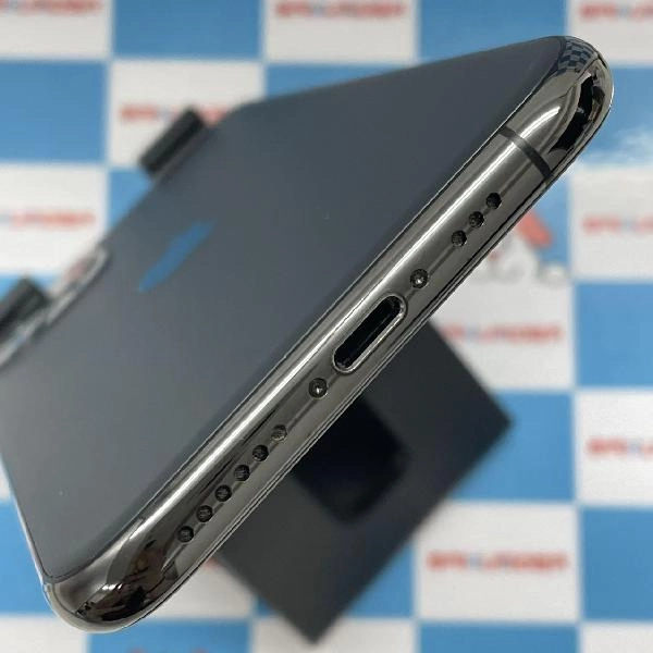 iPhone11 Pro au版SIMフリー 64GB MWC22J/A A2215 極美品