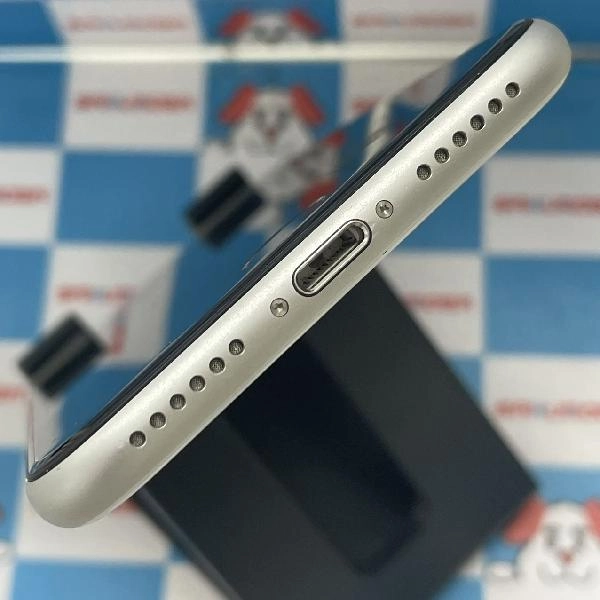 iPhoneSE 第2世代 SoftBank版SIMフリー 64GB NX9T2J/A A2296 ホワイト