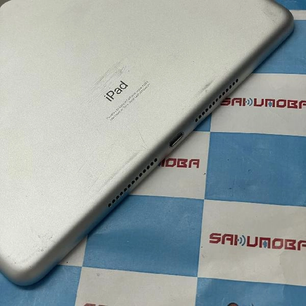 iPad 第7世代 docomo版SIMフリー 32GB MW6C2J/A A2198