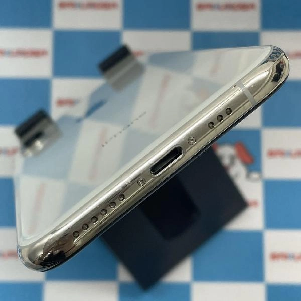 iPhoneXS au版SIMフリー 64GB MTAX2J/A A2098 美品 シルバー