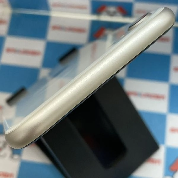 iPhoneSE 第3世代 SoftBank版SIMフリー 64GB MMYD3J/A A2782