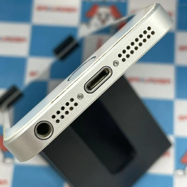 iPhoneSE SoftBank版SIMフリー 16GB NLLP2J/A A1723