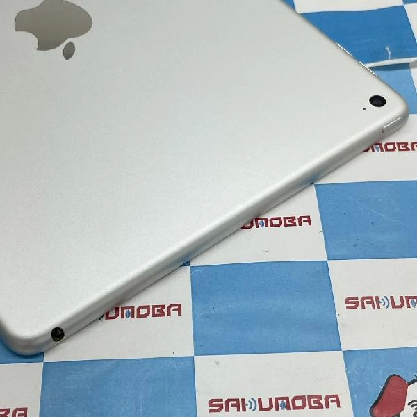 iPad Air 第2世代 Wi-Fiモデル 16GB MGLW2J/A A1566 極美品 シルバー