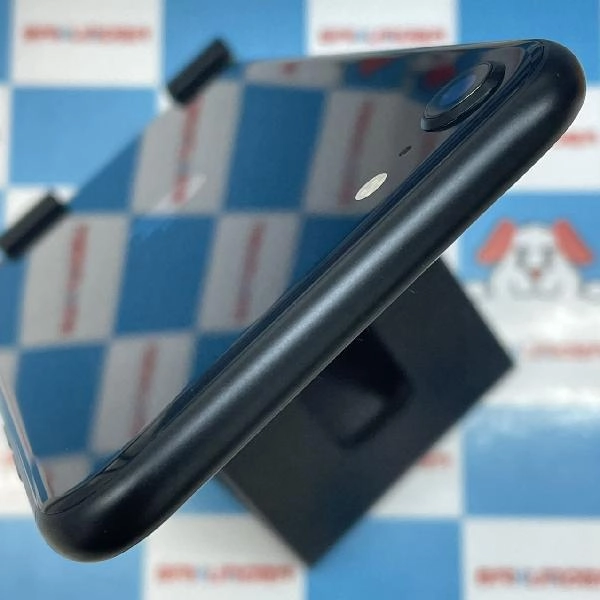 iPhoneSE 第3世代 SoftBank版SIMフリー 64GB MMYC3J/A A2782 新品同様