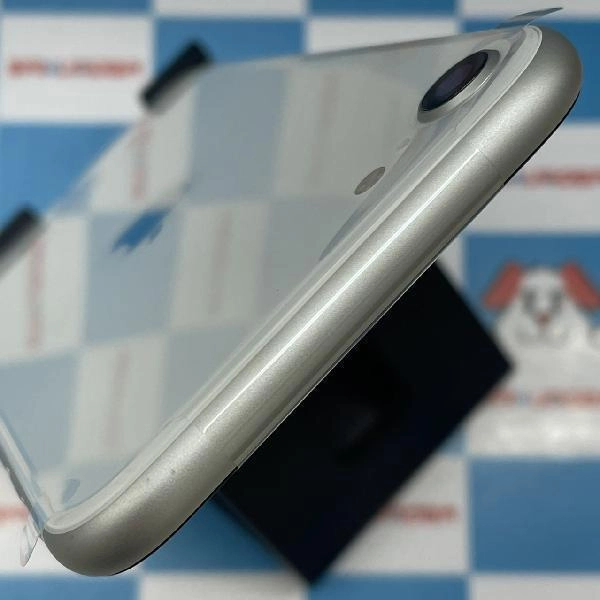 iPhoneSE 第2世代 docomo版SIMフリー 64GB MHGQ3J/A A2296 開封未使用 ホワイト