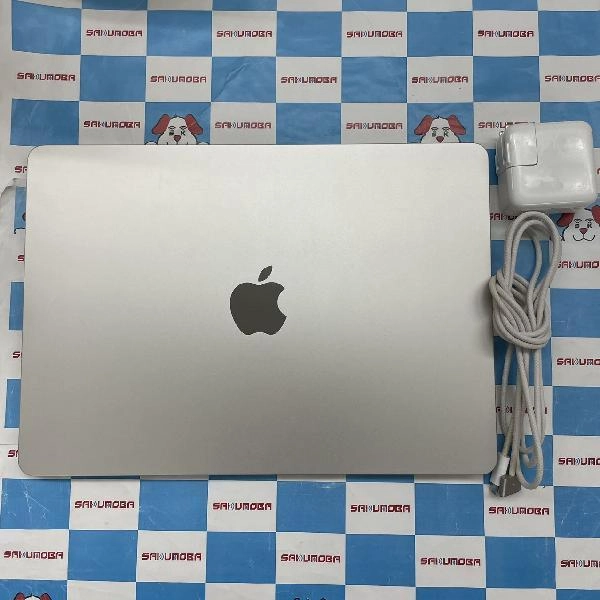 MacBook Air M2 2022 256GB MLY13J/A 新品同様 ゴールド