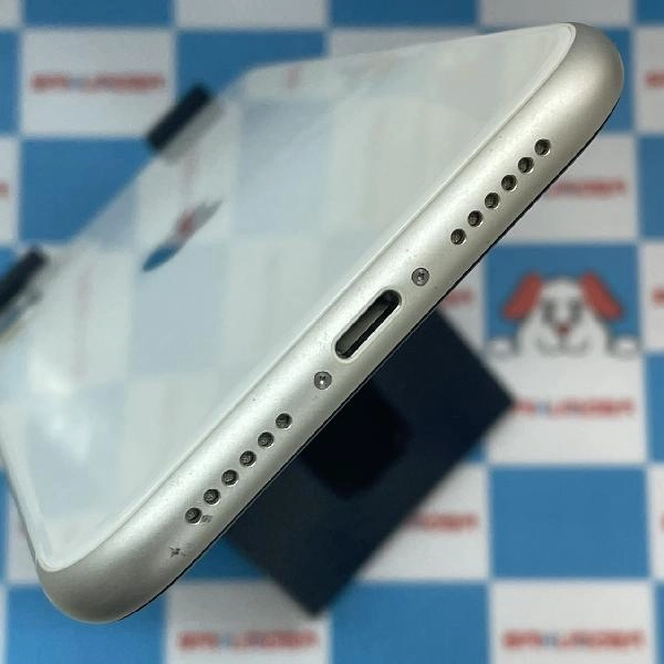 iPhone11 au版SIMフリー 64GB MWLU2J/A A2221 美品 ホワイト