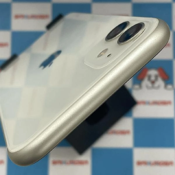 iPhone11 au版SIMフリー 64GB MWLU2J/A A2221 美品 ホワイト