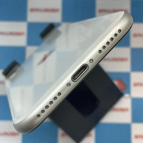 iPhoneSE 第2世代 au版SIMフリー 64GB MHGQ3J/A A2296 ホワイト