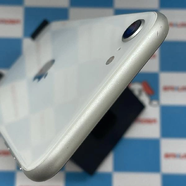 iPhoneSE 第2世代 Apple版SIMフリー 64GB MX9T2J/A A2296 美品 ホワイト