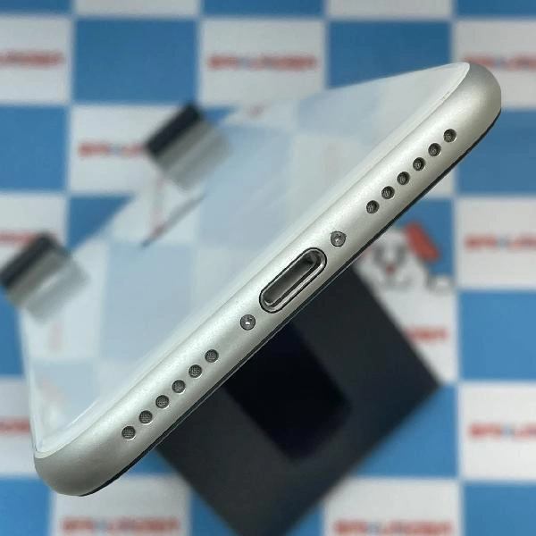 iPhoneSE 第2世代 SoftBank版SIMフリー 128GB MXD12J/A A2296 美品 ホワイト