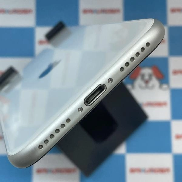 iPhoneSE 第2世代 SoftBank版SIMフリー 128GB MHGQ3J/A A2296 美品 ホワイト