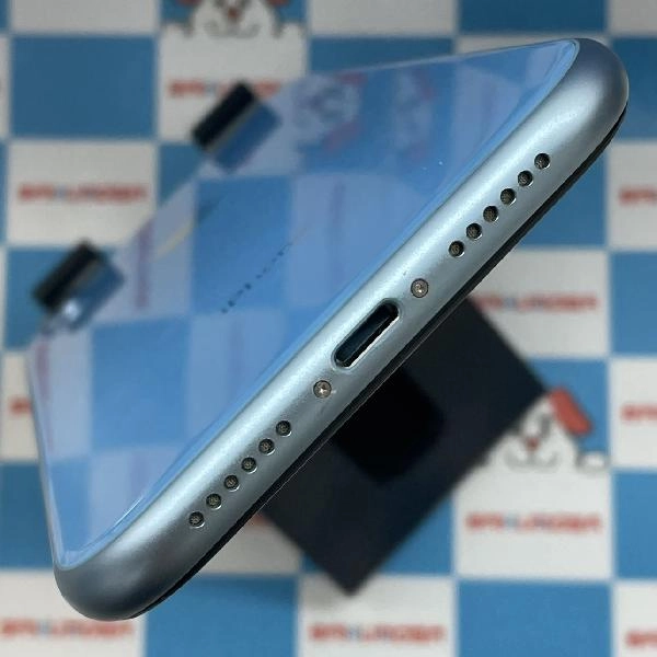 iPhoneXR au版SIMフリー 256GB NT0A2J/A A2106 美品