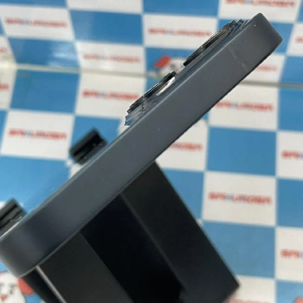 iPhone13 docomo版SIMフリー 128GB MLNC3J/A A2631 未使用品