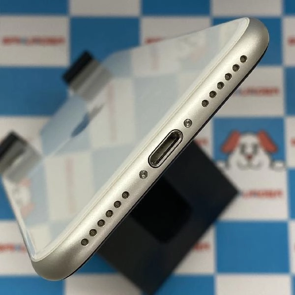 iPhoneSE 第2世代 Apple版SIMフリー 64GB MHGQ3J/A A2296 ホワイト