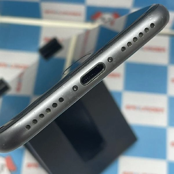 iPhone8 docomo版SIMフリー 64GB MQ782J/A A1906 スペースグレイ