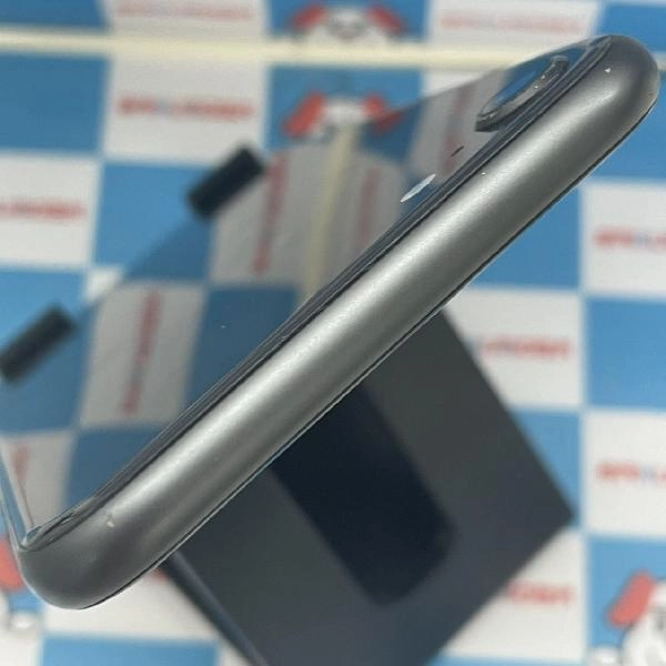 iPhone8 docomo版SIMフリー 64GB MQ782J/A A1906 スペースグレイ