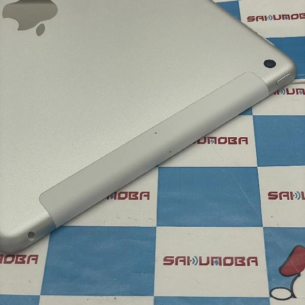 iPad 第9世代 docomo版SIMフリー 64GB MK493J/A A2604 新品同様