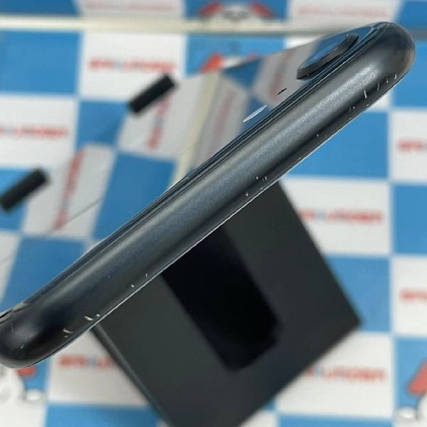 iPhoneSE 第3世代 docomo版SIMフリー 64GB MMYC3J/A A2782