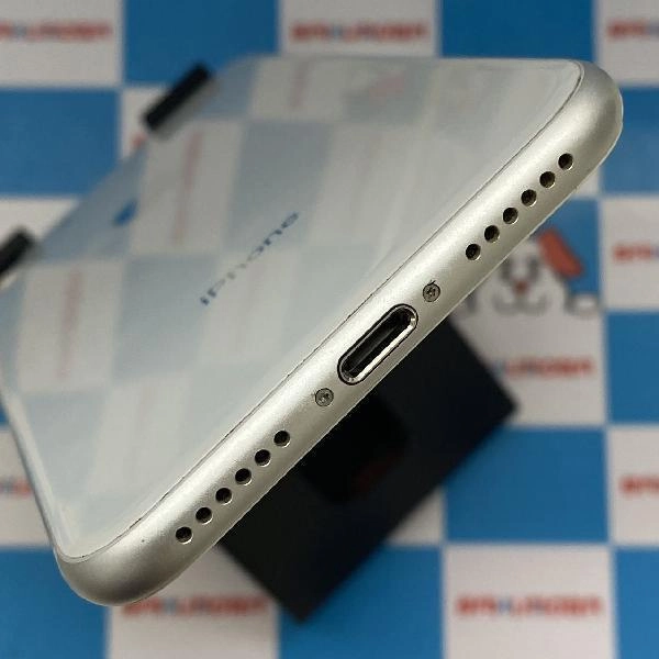 iPhone8 au版SIMフリー 256GB MQ852J/A A1906 シルバー