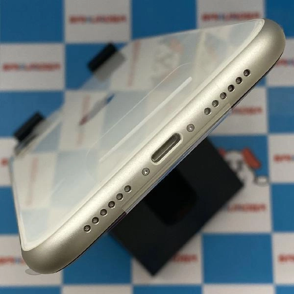 iPhone11 docomo版SIMフリー 64GB MHDC3J/A A2221 未使用 ホワイト