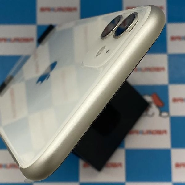 iPhone11 docomo版SIMフリー 64GB MHDC3J/A A2221 未使用 ホワイト