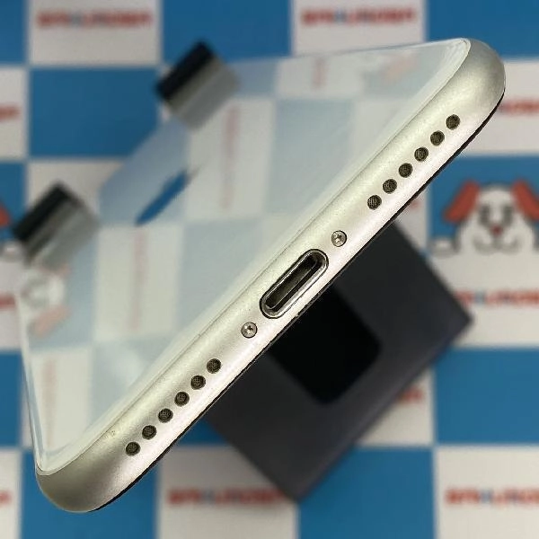 iPhoneSE 第2世代 au版SIMフリー 64GB MX9T2J/A A2296 極美品 ホワイト