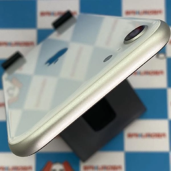 iPhoneSE 第2世代 au版SIMフリー 256GB MXVU2J/A A2296 極美品 ホワイト