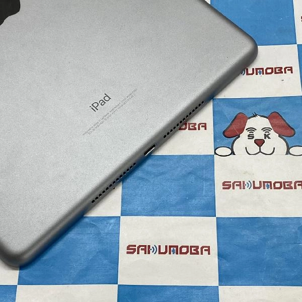 iPad 第5世代 SoftBank版SIMフリー 32GB MP1J2J/A A1823 ジャンク品