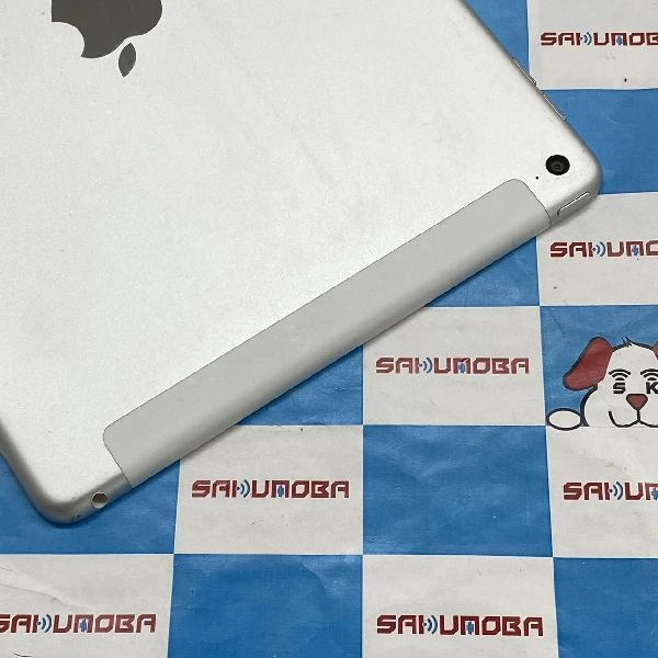 iPad Air 第2世代 docomo 16GB MGH72J/A A1567 シルバー