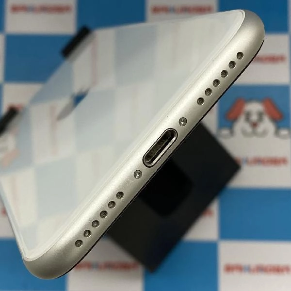 iPhoneSE 第2世代 SoftBank版SIMフリー 64GB MHGQ3J/A A2296 極美品 ホワイト