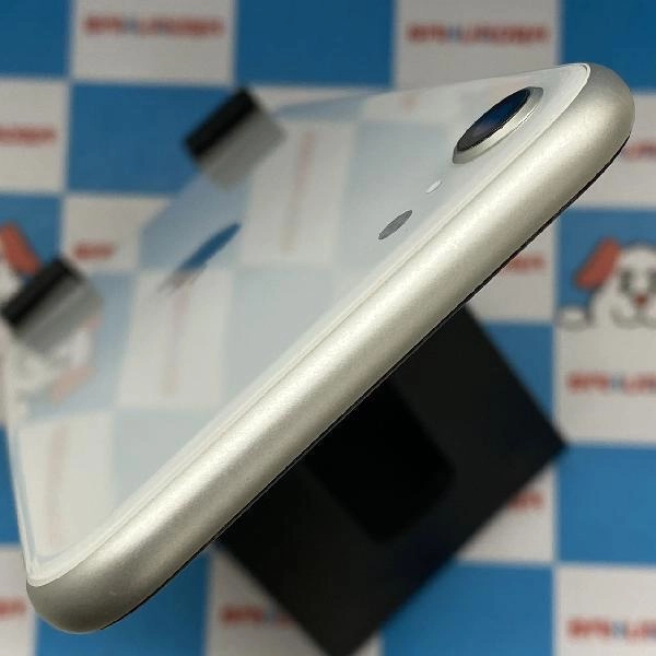 iPhoneSE 第2世代 au版SIMフリー 128GB MHGU3J/A A2296 極美品 ホワイト