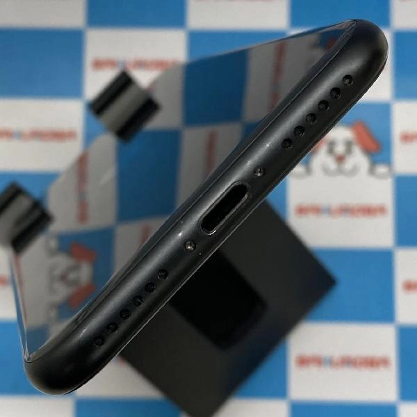 iPhoneSE 第2世代 Apple版SIMフリー 128GB MHGT3J/A A2296 ジャンク品 ブラック