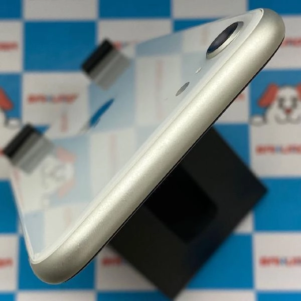 iPhoneSE 第2世代 au版SIMフリー 256GB MXVU2J/A A2296 美品 ホワイト
