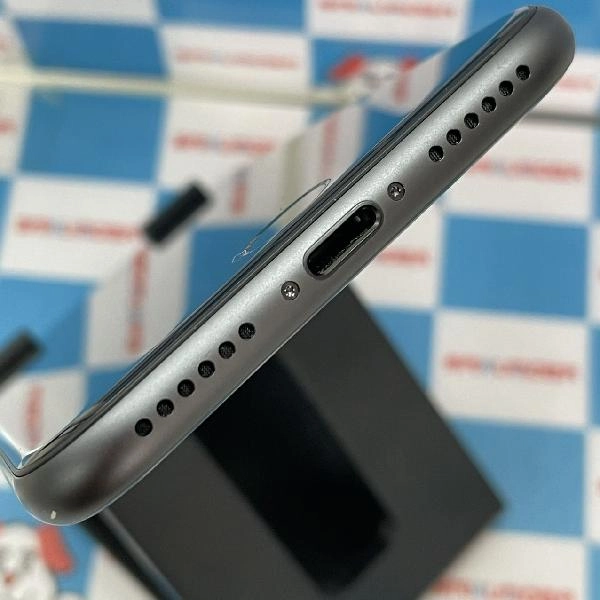 iPhone8 SoftBank版SIMフリー 256GB NQ842J/A A1906 新品同様 スペースグレイ